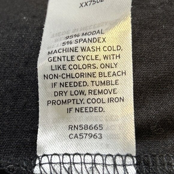 Nordstrom Womens Blouse Medium Black‎ Long Sleeve Pullover Tee Minimalist V Neck - Picture 4 of 7